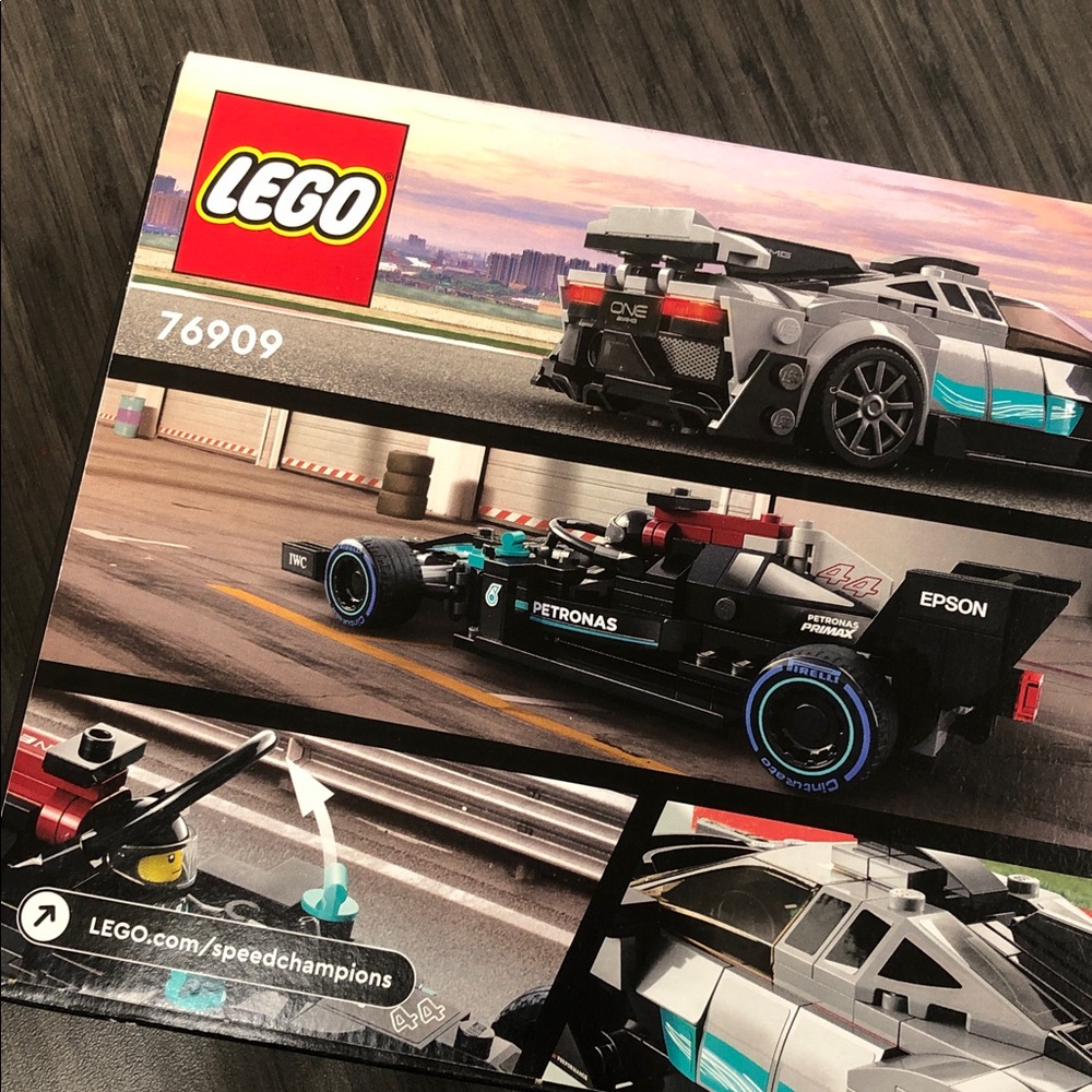Lego Speed Champions Mercedes-AMG F1 W12 E set - 76909. New unopened box. - Picture 4 of 7